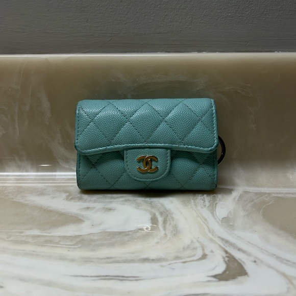 Chanel 4 Ring Holder - Picture 2 of 11